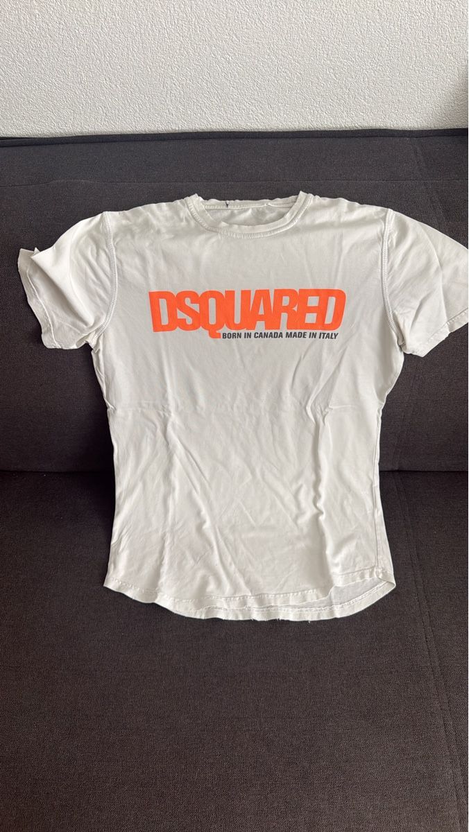 Dsquared2 T-Shirts: DSQUARED2 T-Shirt Weiss Grösse S Gebraucht – Gebraucht aus Derendingen von greygoose.63