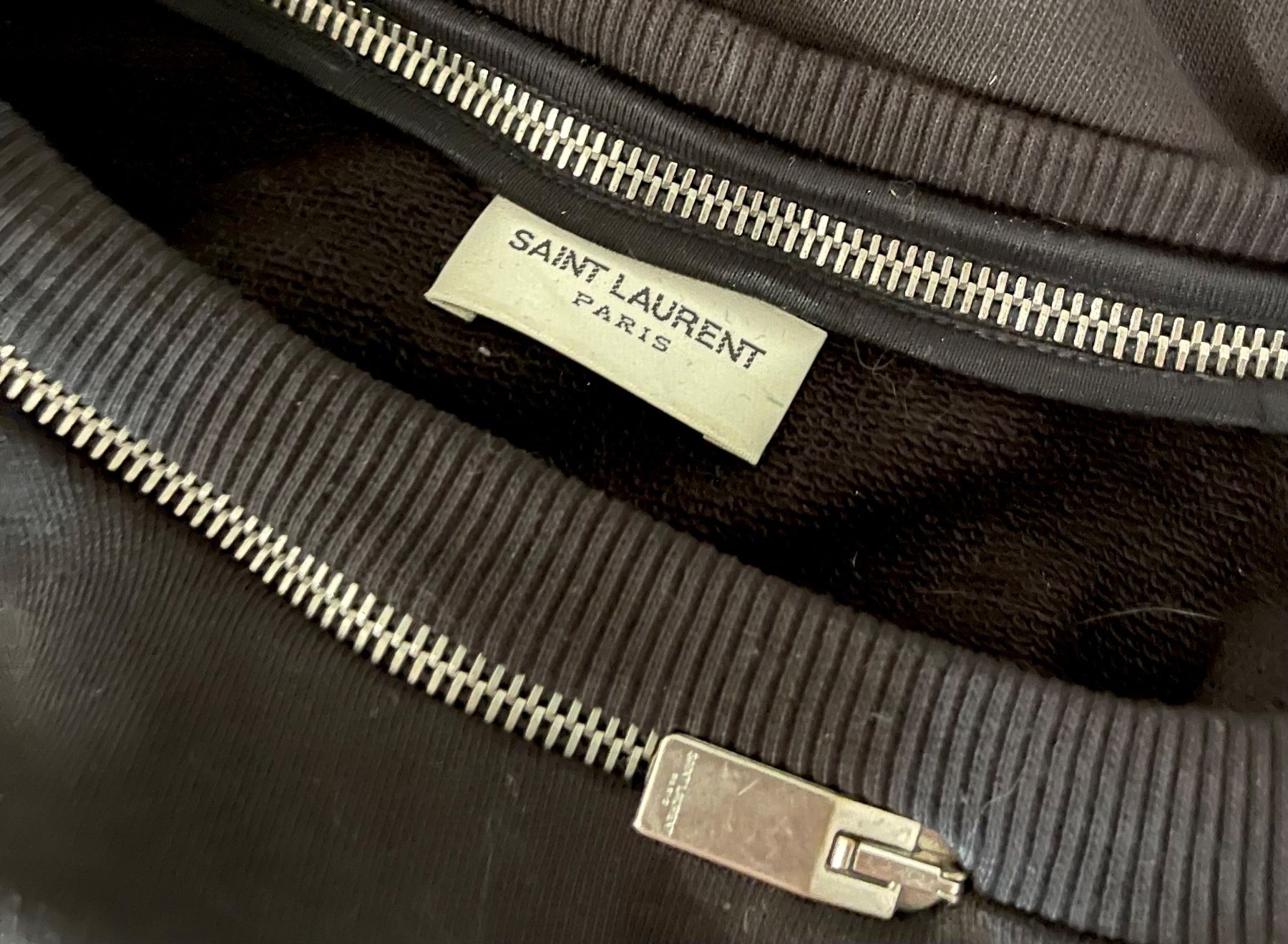Saint Laurent Tops: Joli Top Saint Laurent – Gebraucht aus Genève von Annilu 1