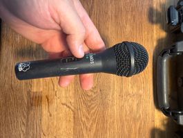 AKG S099S Mikrofon, gut erhalten, für Ihre Bühne!