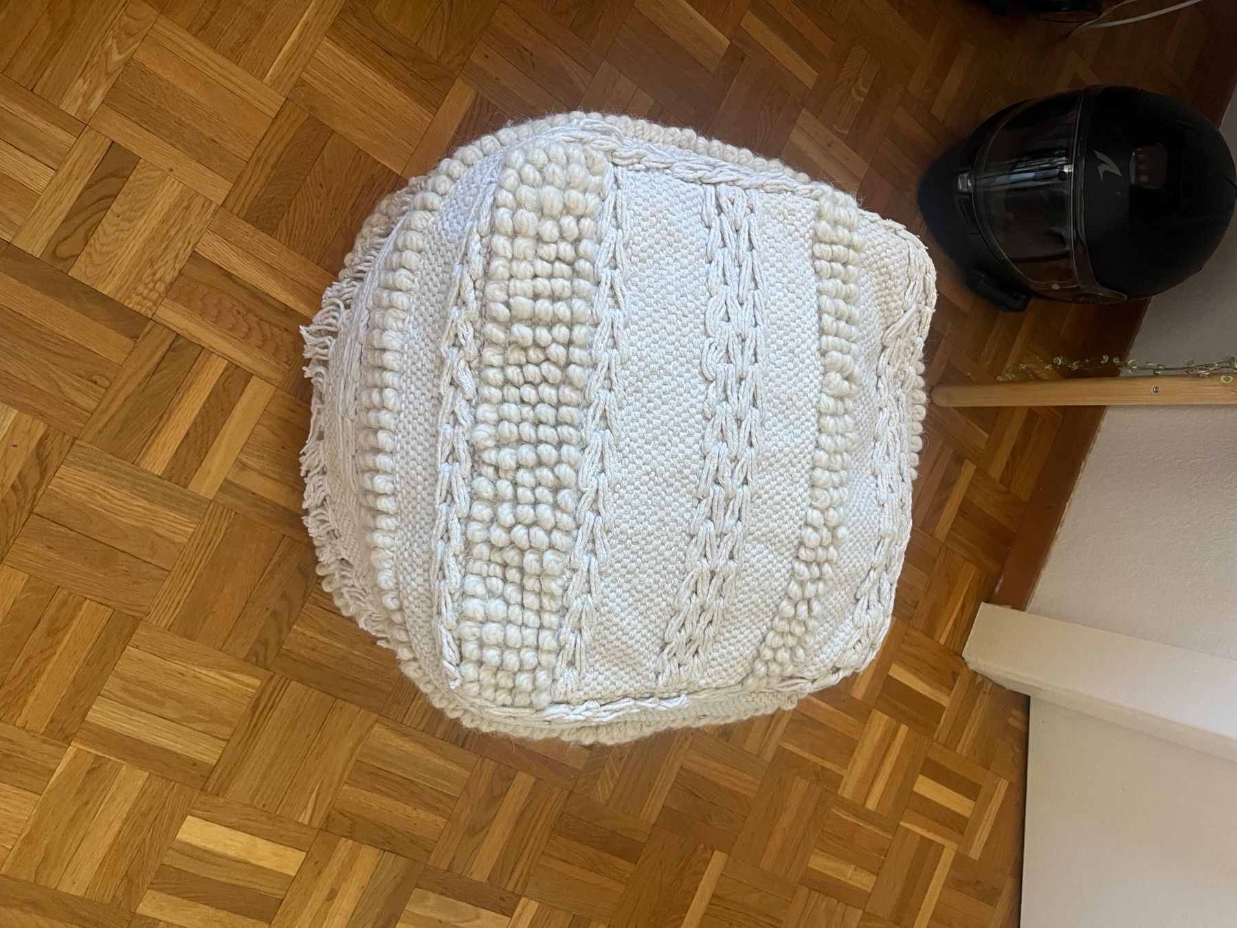 Micasa Wiegen & Stubenwagen: Pouf micasa blanc cassé – Gebraucht aus Prilly von mau_p6b8