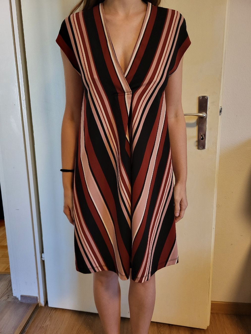 Mango Kleider: Gestreiftes Kleid von Mango – Gebraucht aus Baar von SandroTI 2