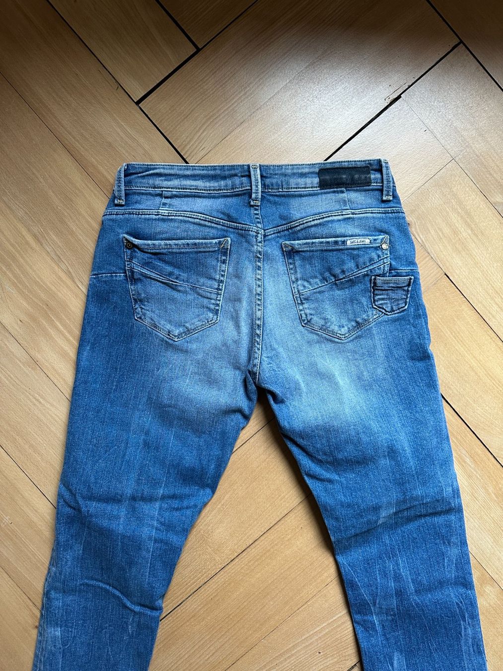 Jeans: GARCIA JEANS - Jeans blau W29 – Usato da Zürich venduto da Diazaio 2