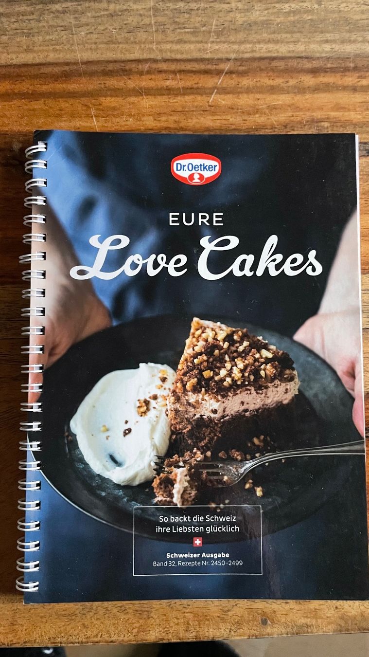 Livres: Dr. Oetker Backbuch; Eure Love Cakes – D'occasion à Hinwil par dadalina76