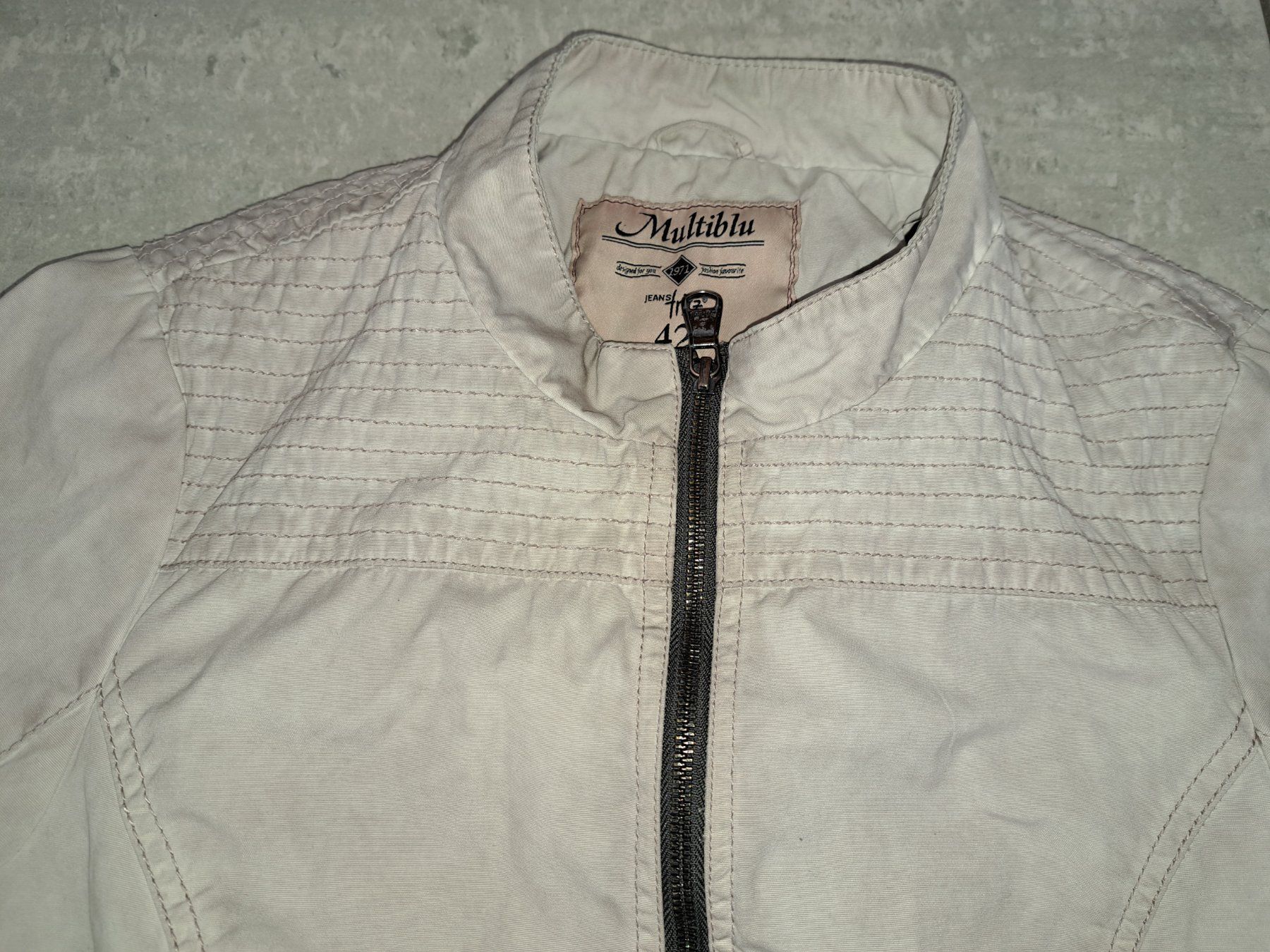 Giacche: Jacke Multiblu Gr. 42 beige ausgewaschen – Usato da Killwangen venduto da KIANA08 1