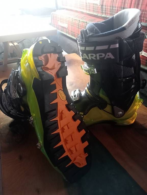 Scarpe da uomo: Scrapa pegasus scarponi da pelli – Usato da Davesco-Soragno venduto da Davidefabello 1