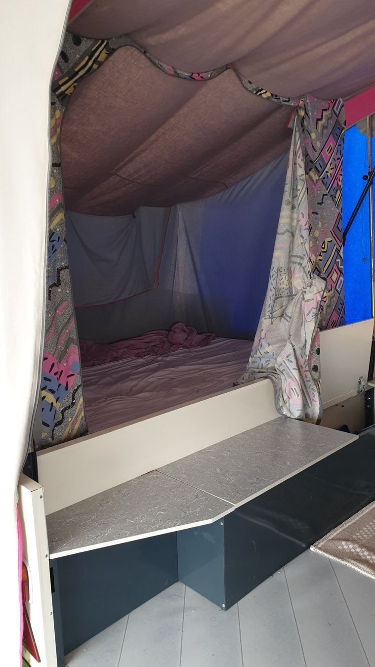 Rimorchi: Raclet Wohnwagen Anhänger Camper-Vollversion – Usato da Hittnau venduto da starlet 6