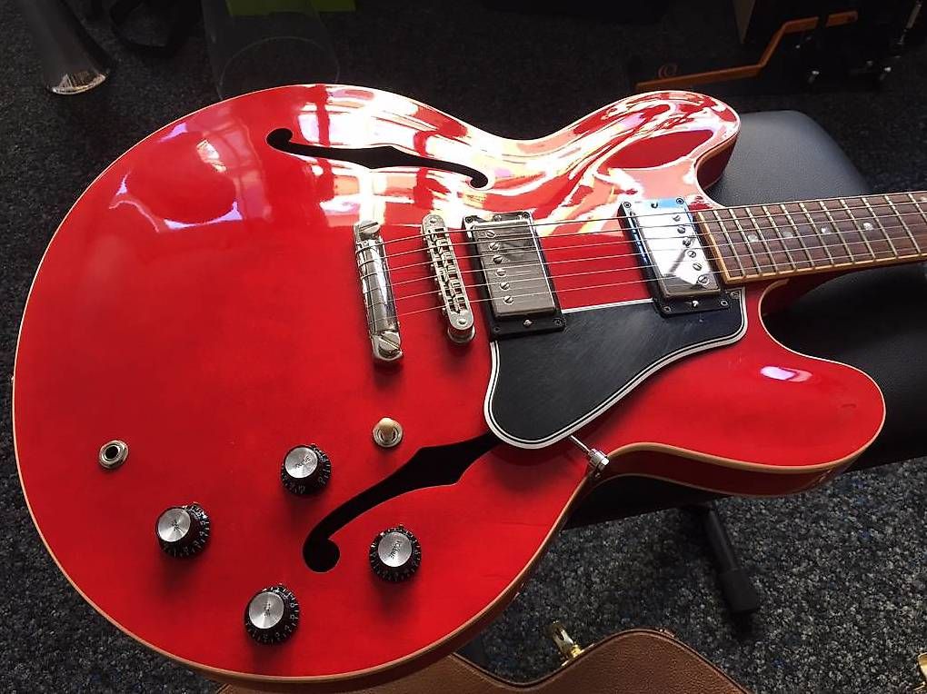 Musikinstrumente: Guitar Gibson Es 335 Dot cherry gloss LEGEND! – Gebraucht aus Morges von GvnMusic 2