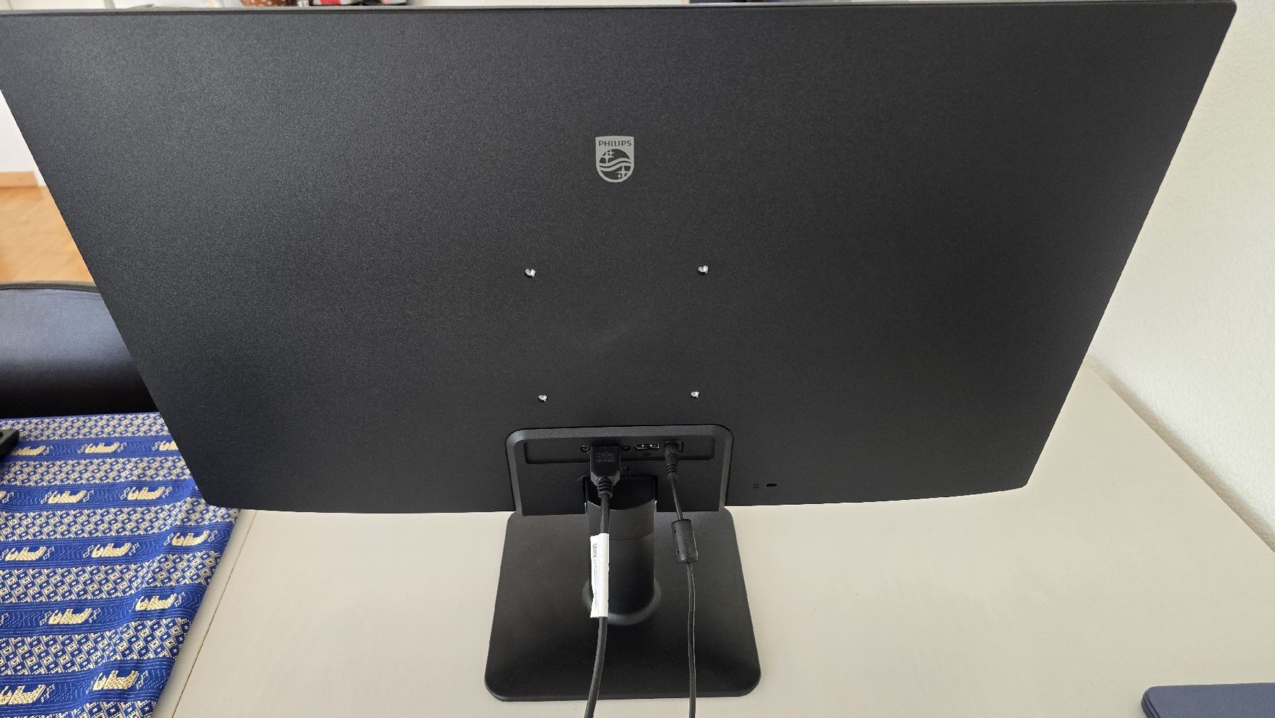 Philips Monitor: Monitor Philips 27" - 27E2N2500 - 2560x1440 Pixel – Usato da Weinfelden venduto da bahamontes 1
