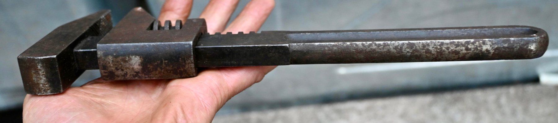 Alle Werkzeuge: solider alter Rollgabelschlüssel VGB Länge 28cm – Gebraucht aus Pfaffhausen von mono_rec 5