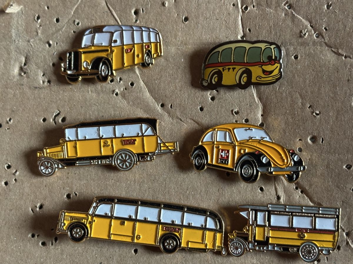 Plaketten & Abzeichen: Pins Postautos – Gebraucht aus Lützelflüh-Goldbach von NicoleL.