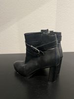 Guess ankle boots black leather block heel size 38 used