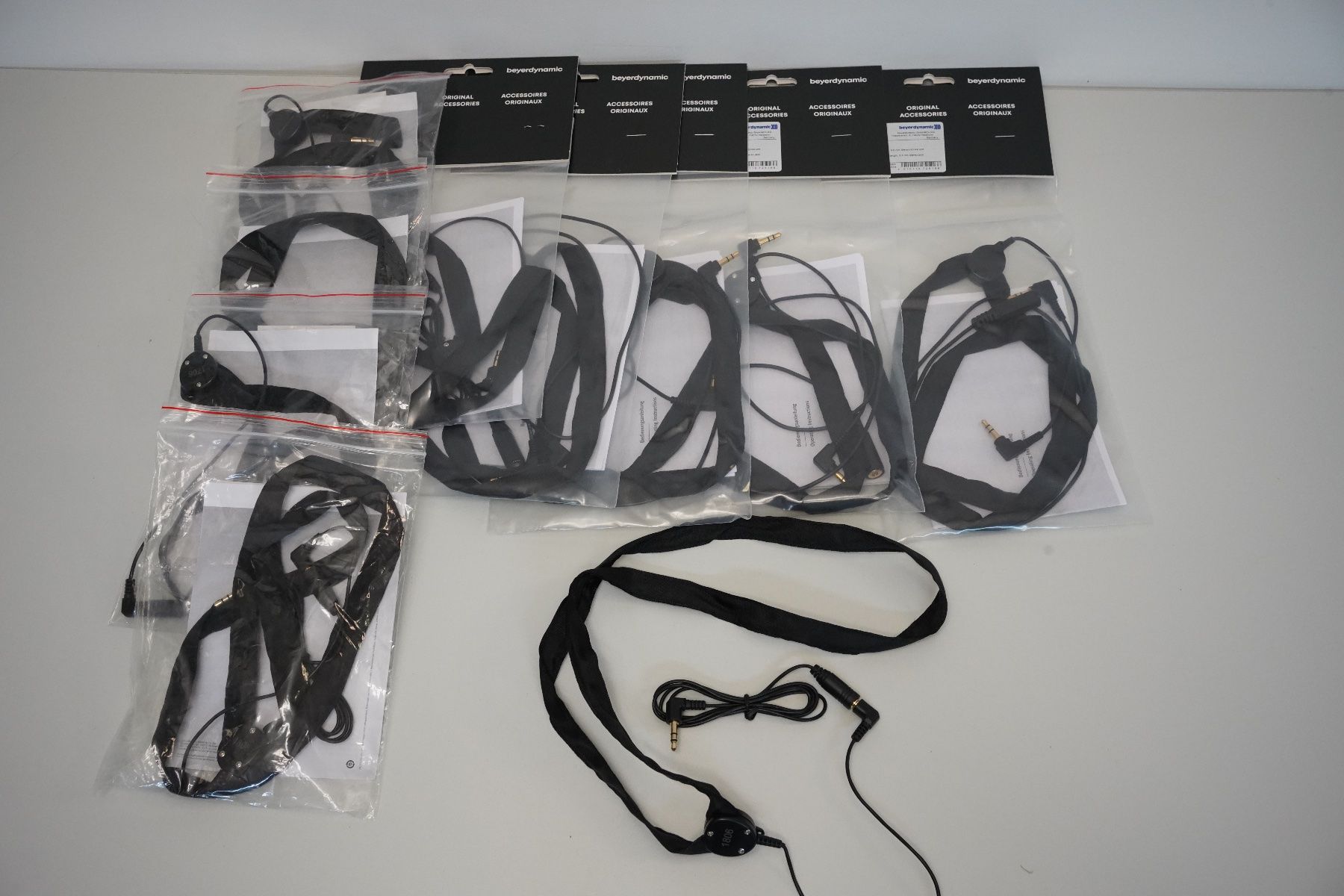 Beyerdynamic Cuffie: Beyerdynamic Synexis Drahtloses Informationssystem – Nuovo (secondo la descrizione) da Ammerzwil BE venduto da Swissoetzi 4