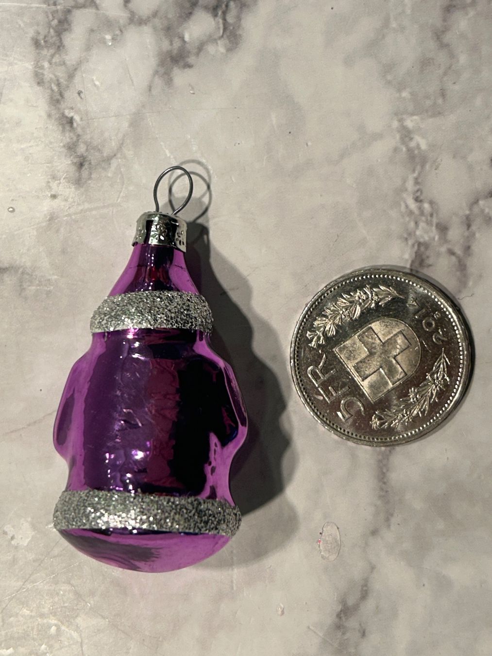 Alle Dekorationen: Weihnachtskugel Christbaumkugel Weihnachtsmann  violett – Gebraucht aus Hofstetten SO von toy_t8bb 1