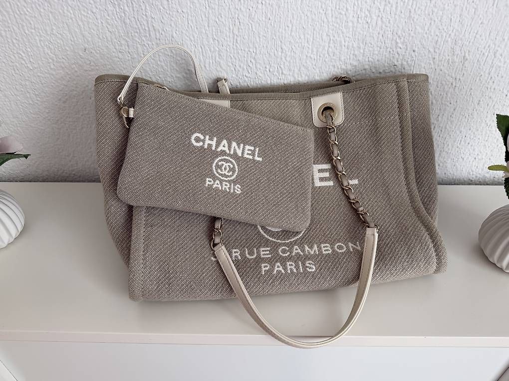 Chanel Borse da donna: CHANNEL Damen Tasche – Usato da Hinterkappelen venduto da Toni_008