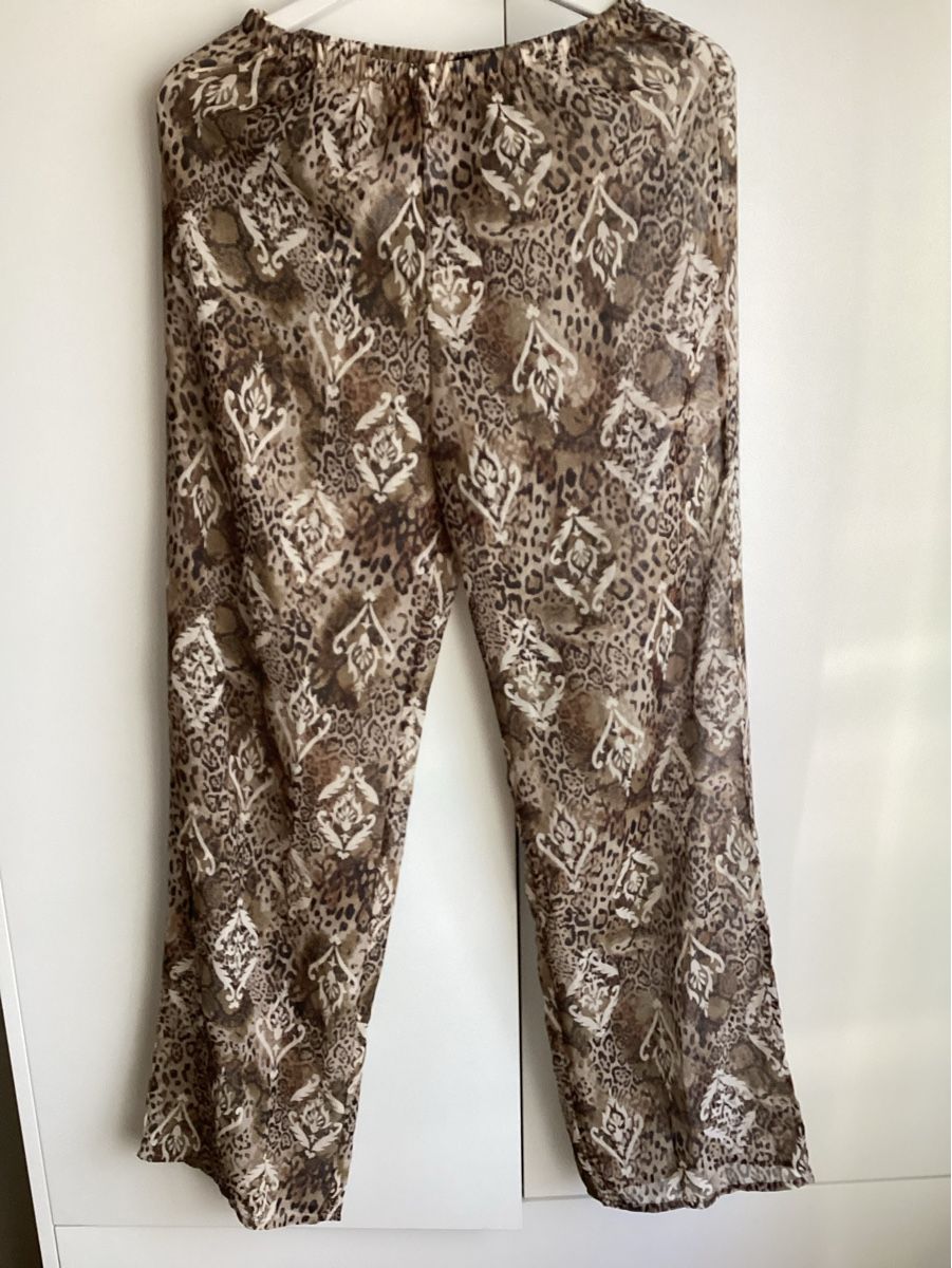 Pantaloni: Leichte transparente Sommerhose Grösse S Leopard  Tezenis – Usato da Zürich venduto da Struktur