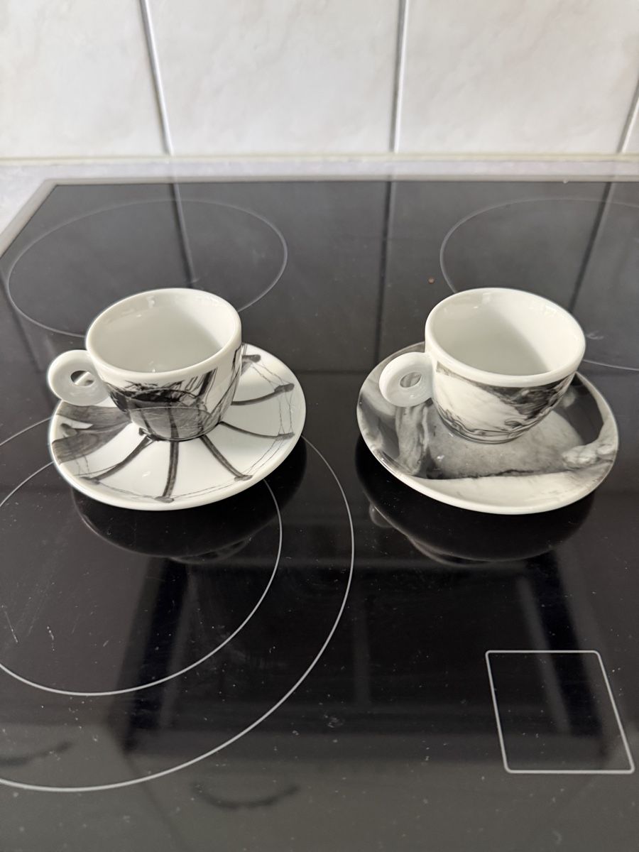 Illy Tazze: 2 x Illy Amici Rare Espresso Cups Set Art Collection – Usato da Zürich venduto da kuengka 4