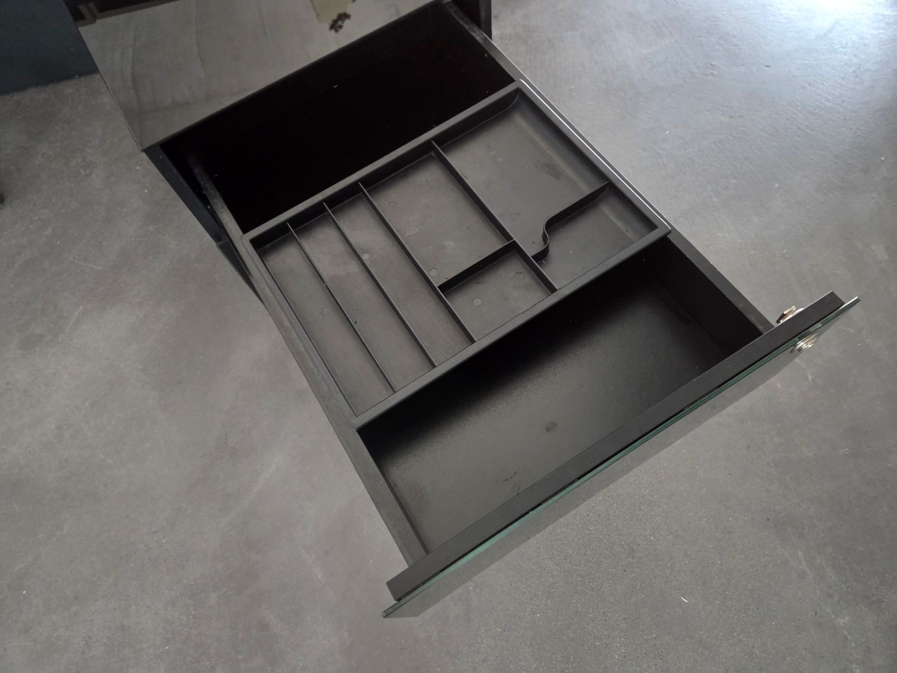 Banconi: Rollkorpus schwarz lbh 67x41x57 – Usato da Zürich venduto da mdo_6fw2 4