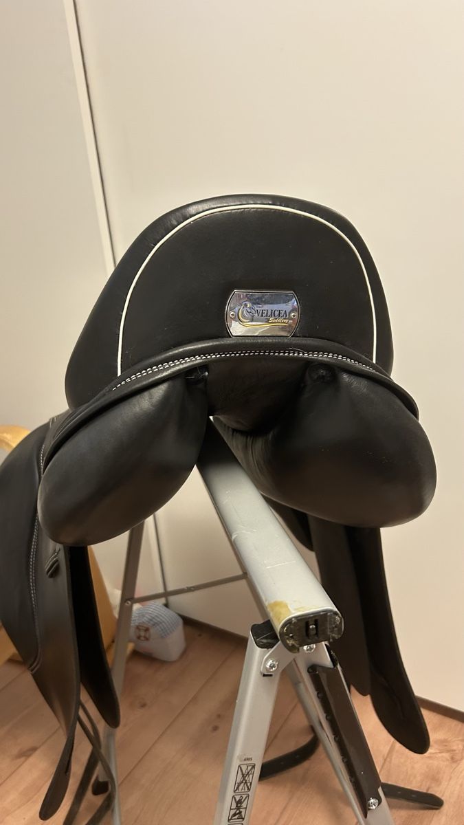 Selles, accessoires: Velicea Kristall Sattel – Neuf (Voir description) à Binningen par chi_n7g2 4