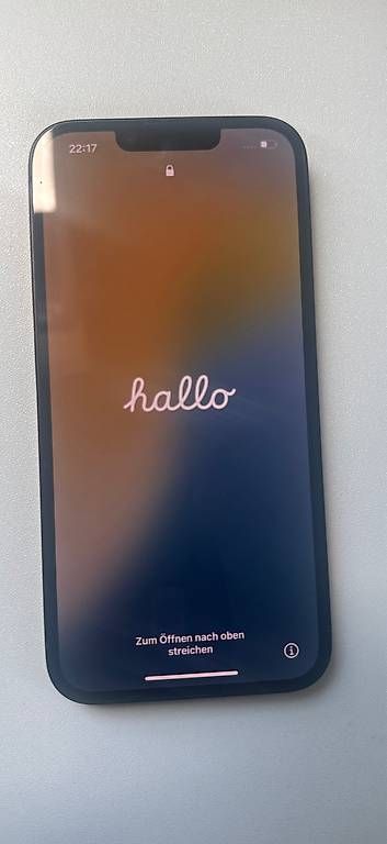 Handys / Smartphones: iPhone 16e mit 128GB – Gebraucht aus Basel von dun_zdq5 1