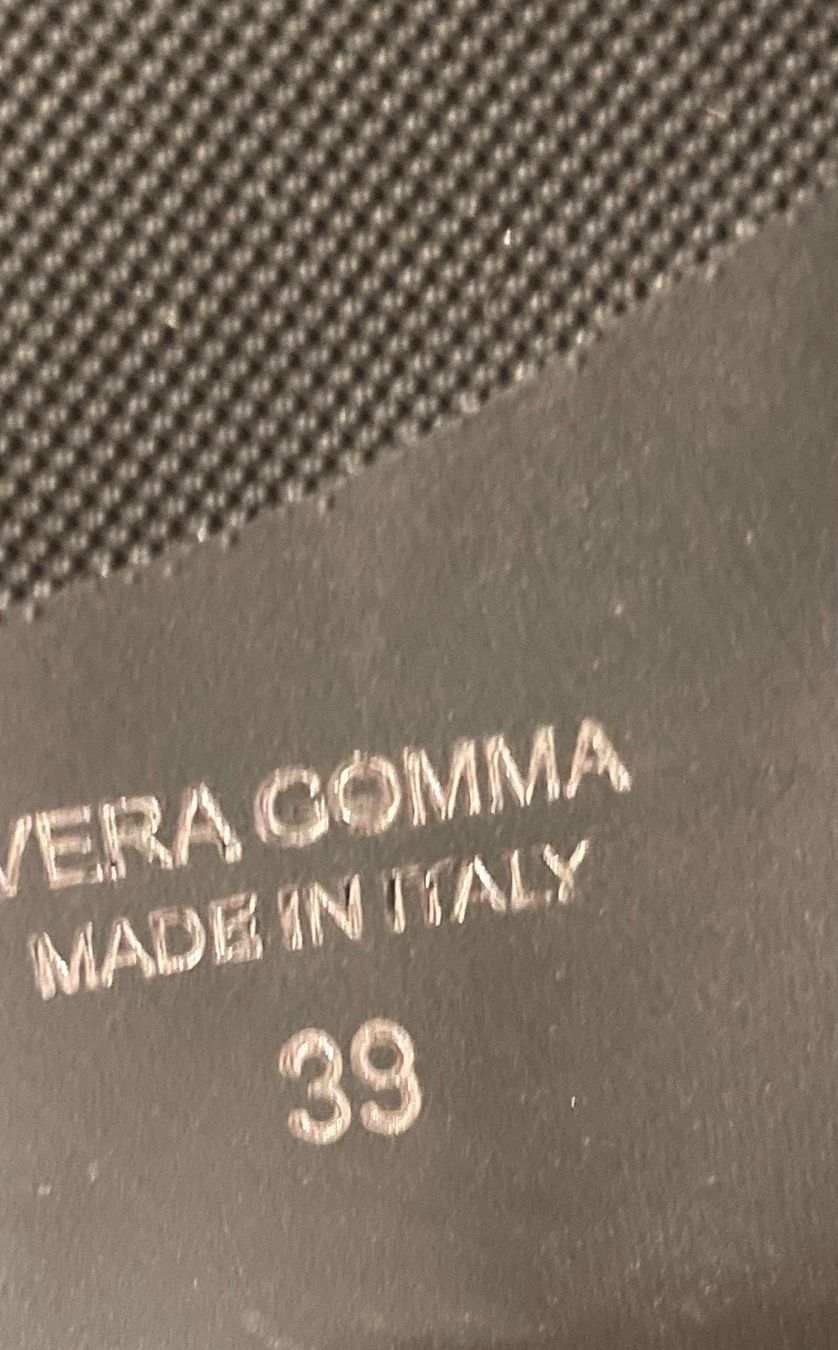 Scarpe da donna: Schwarze Lederstiefeletten, Vera Comma, Gr. 39 – Usato da Uster venduto da jelk 2