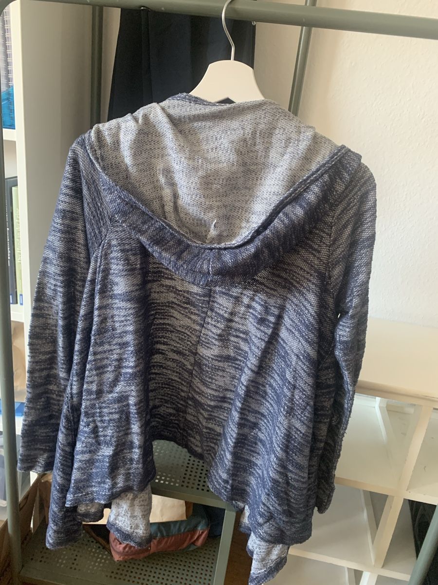 Jacken: Hollister Cardigan – Gebraucht aus Basel von ari_xy65 2