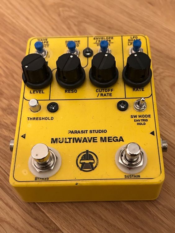 The Multiwave Mega Guitar Synthesizer Multiwave Mega Guitar