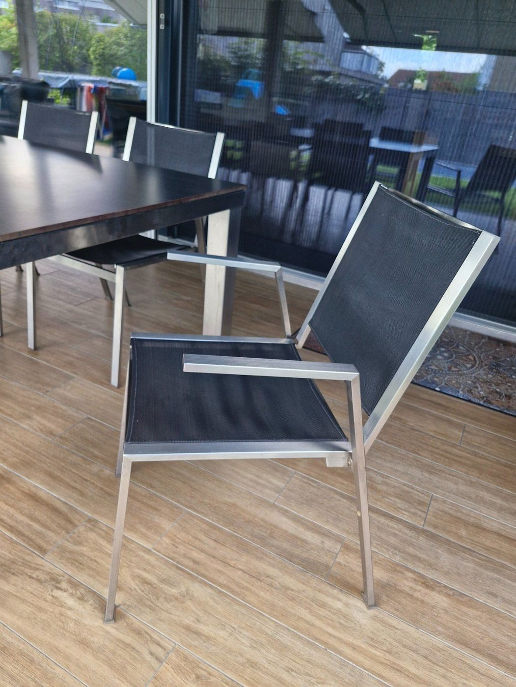 Tischset: Massiver Gartentisch mit 10 Stühlen – Gebraucht aus Widnau von Ayshak 7