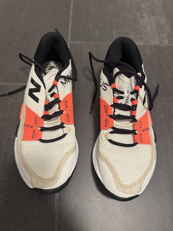 Damenschuhe: New Balance minimus Trainingsschuhe – Gebraucht aus Jona von Betty010 1