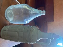Lot 2 bouteilles verres pour goutte, déco ou autre