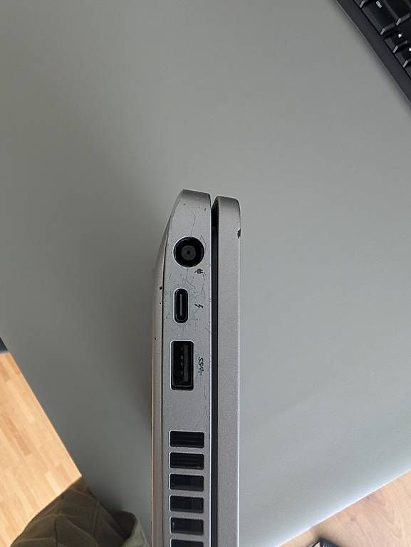 Dell Notebook: Dell Precision 3551 i9 32GB 2TB Quadro P620 – Usato da Ebikon venduto da Wlan07 4