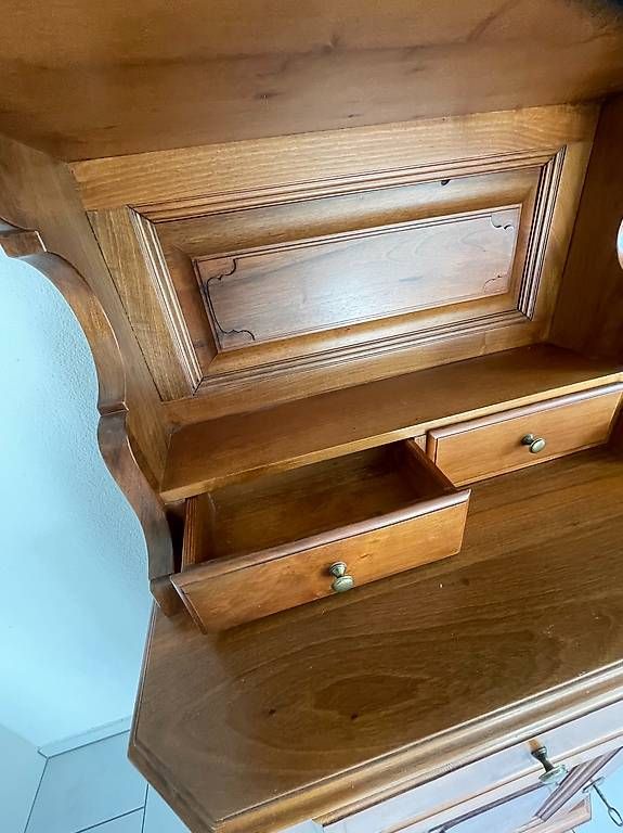 Credenze: Buffet 2-teilig, Massiv aus Nussbaum – Usato da Remetschwil venduto da markus0505 4