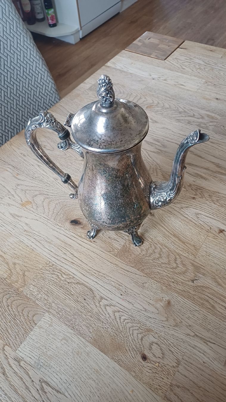 Teiere: 2 Kaffe  Teekrüge Versilbert – Usato da Flawil venduto da Pinkmalibu 8