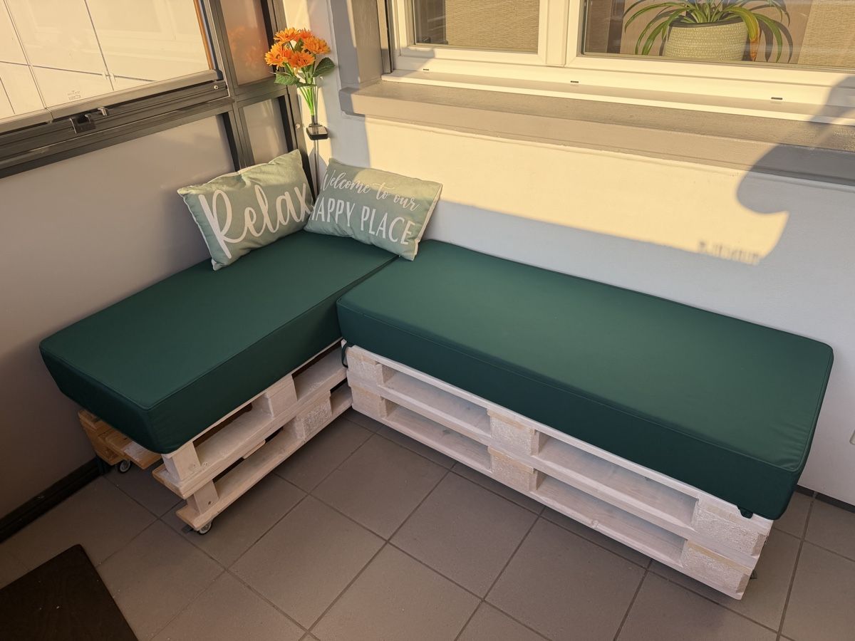 Panchine: Balkon-Lounge selfmade auf stabilen Rollen mit Stopper – Usato da Muttenz venduto da Giro7