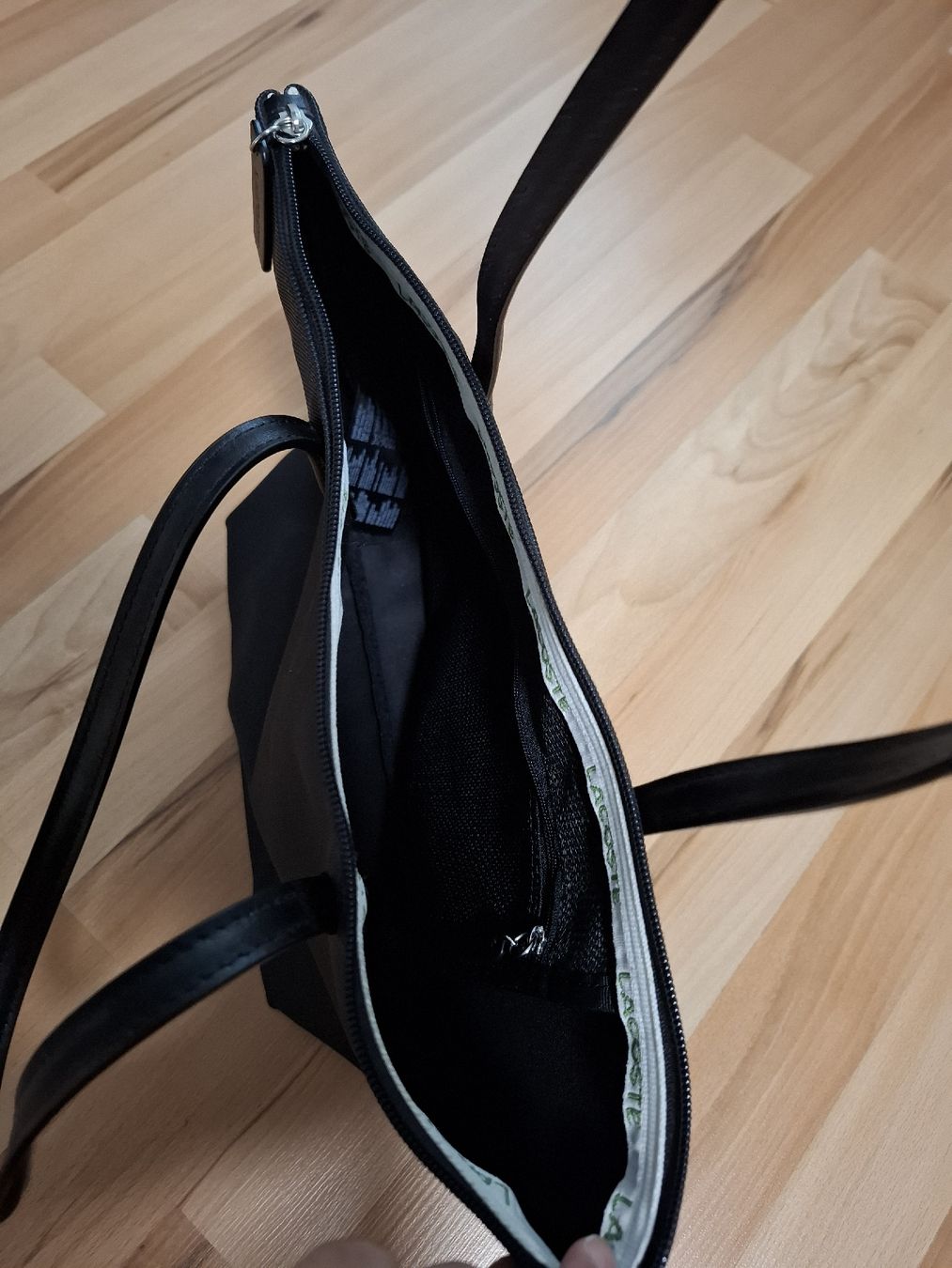 Lacoste Borse da donna: Lacoste Tasche Neu – Nuovo (secondo la descrizione) da Netstal venduto da Queen37 5