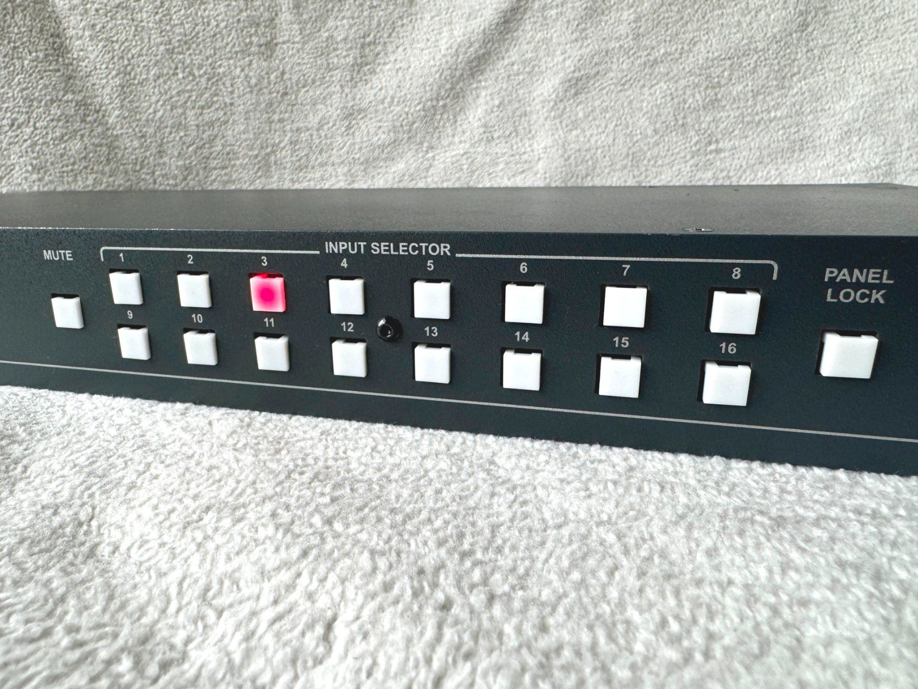 Adattatori: Kramer 16x1 HDMI Switcher VS-161H Video Switcher – Usato da Zürich venduto da Malco0 2
