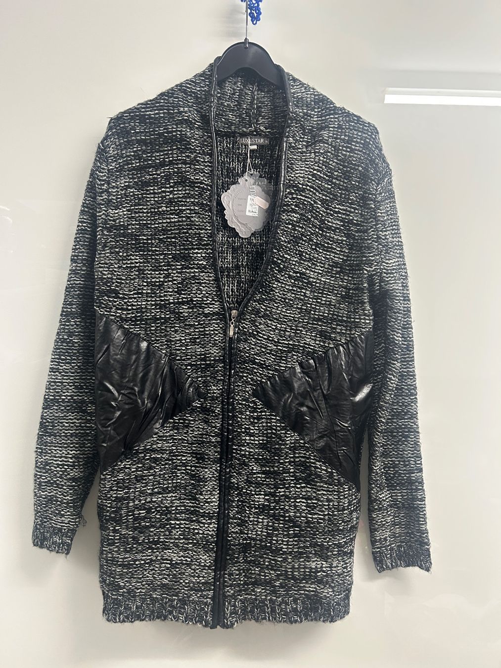 Giacche: Strickjacke lang oversized grau meliert 1 Size Neu – Nuovo e nell'imballaggio originale da Regensdorf venduto da Spyke55