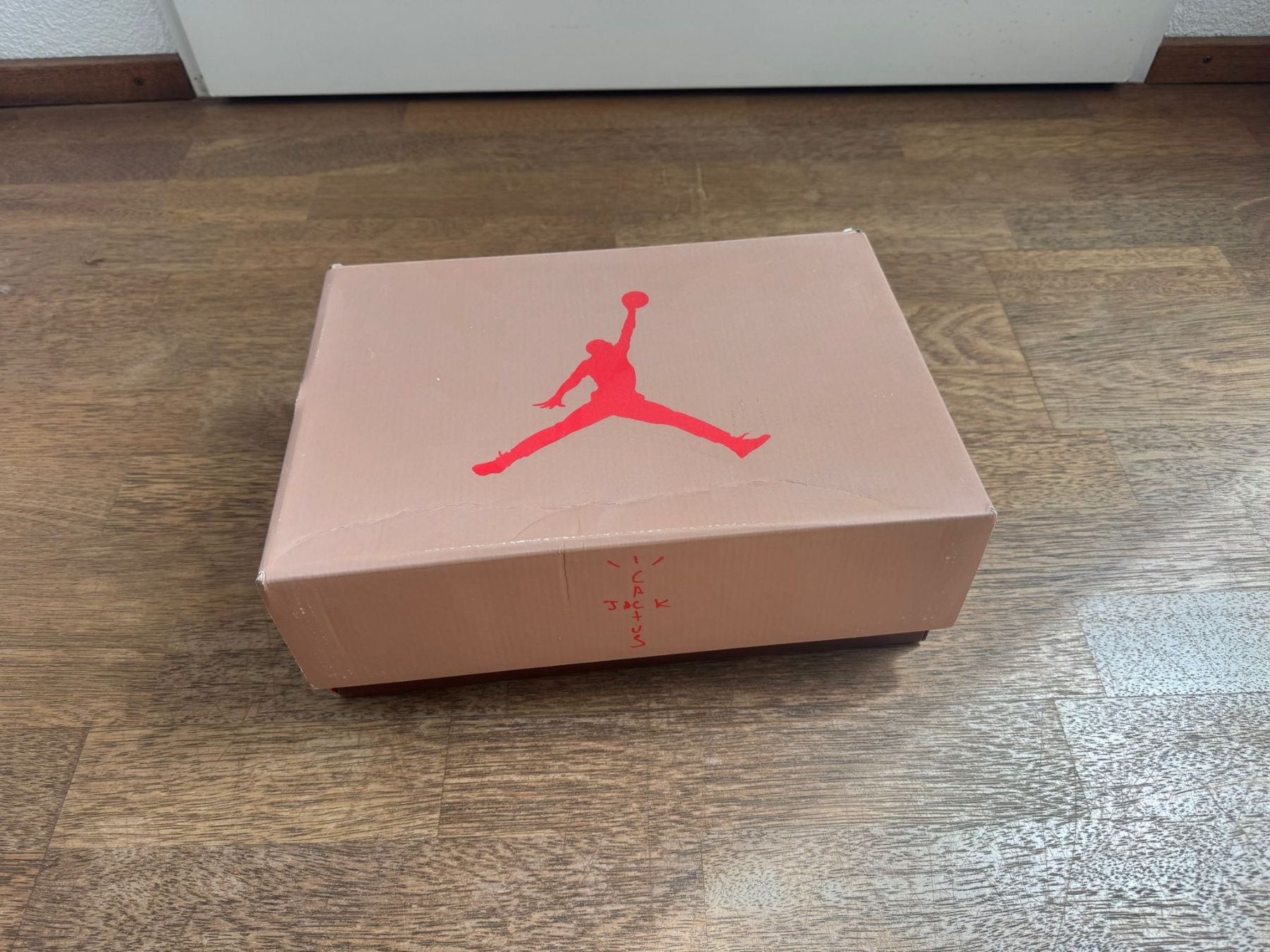 Jordan Scarpe da uomo: Jordan Air 6(Travis Scott) – Nuovo (secondo la descrizione) da Eich venduto da kla_qd9t 1