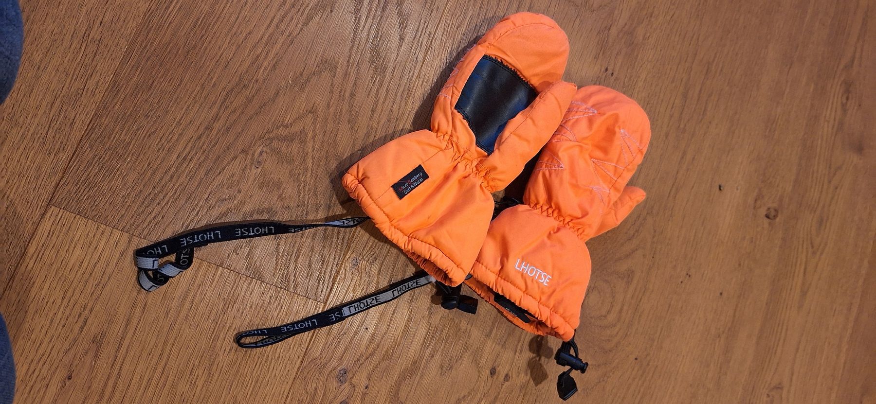 Guanti: Kinder Ski Handschuhe Gr.8 sehr Warm – Usato da Wil SG venduto da zugersee1980 1