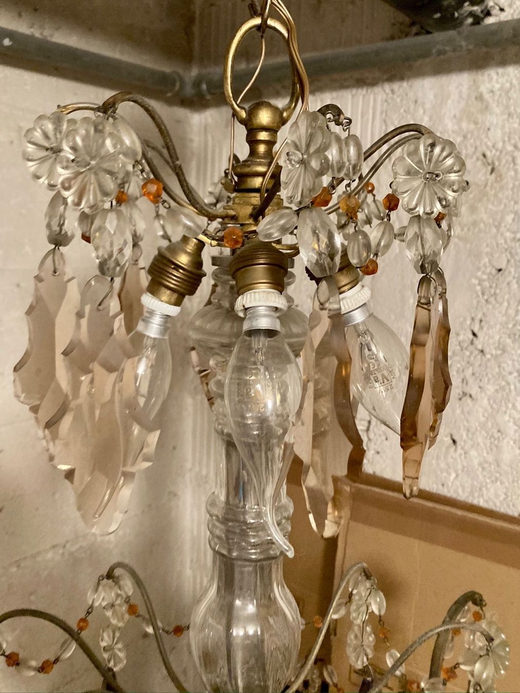 Kronleuchter & Deckenlampen: Kunstfertigkeit Farbiger Kristall/Glas Kronleuchter – Gebraucht aus Thun von barbar27 1
