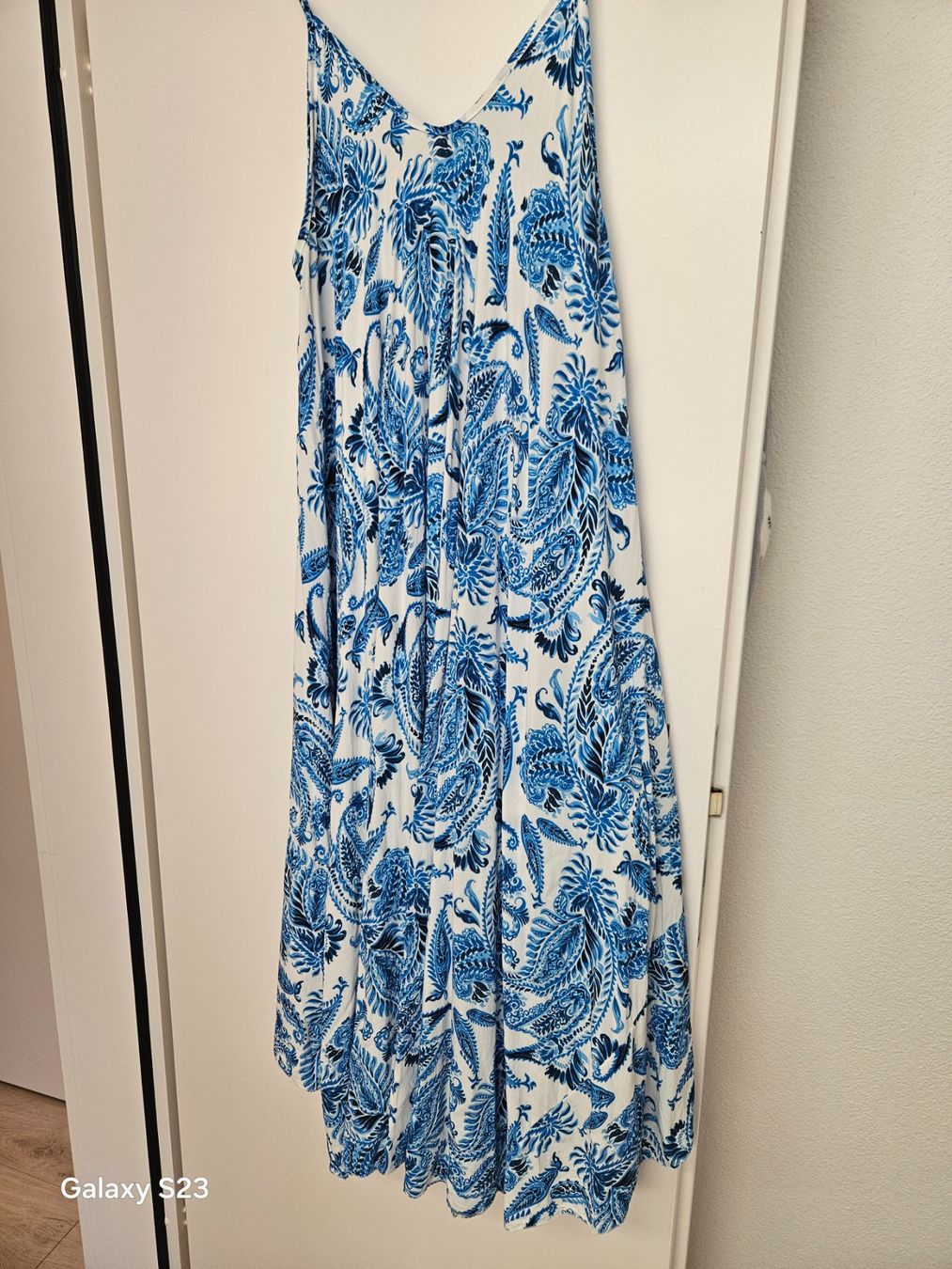 Vestiti: FADDA - Sommerkleid - blau weiss – Usato da Bünzen venduto da Milly32