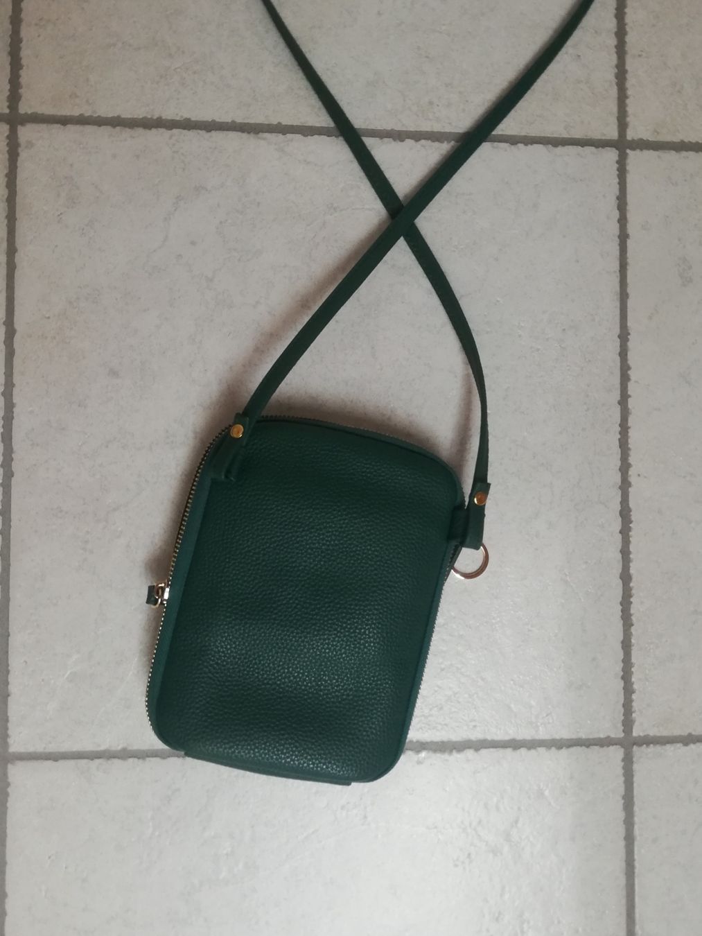Sacs femmes: Umhängetasche – Neuf (Voir description) à Zürich par 25.1212_4.14 1