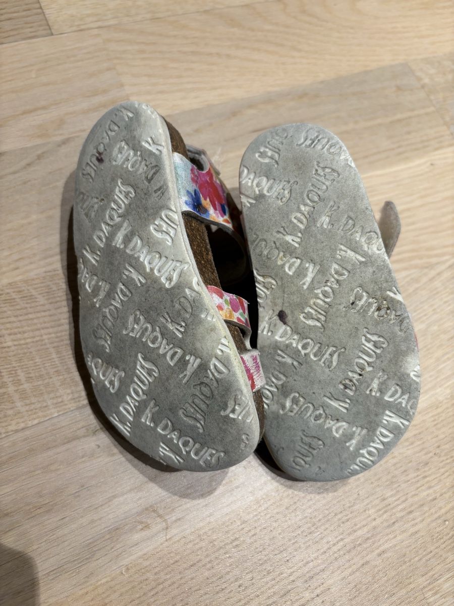 Scarpe per ragazzi: Mädchensandalen Gr. 25 – Usato da Zürich venduto da davidihagee 1