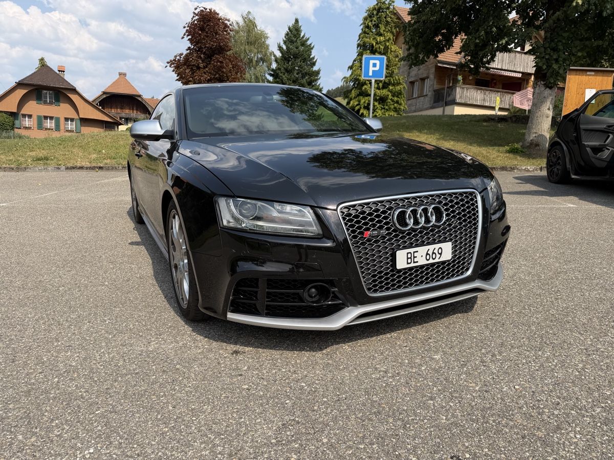 Audi Autos: Audi RS5 V8 Quattro – D'occasion à Grosshöchstetten par nicolafiore 1