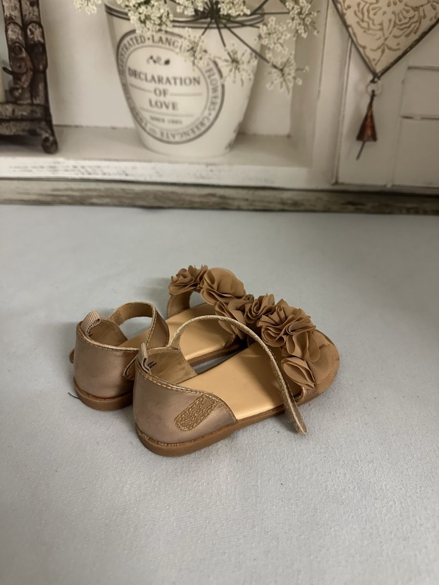 H&M Scarpe per ragazzi: Kinderschuhe H&M Gr. 23 – Usato da Mels venduto da pedromiguel_12 1