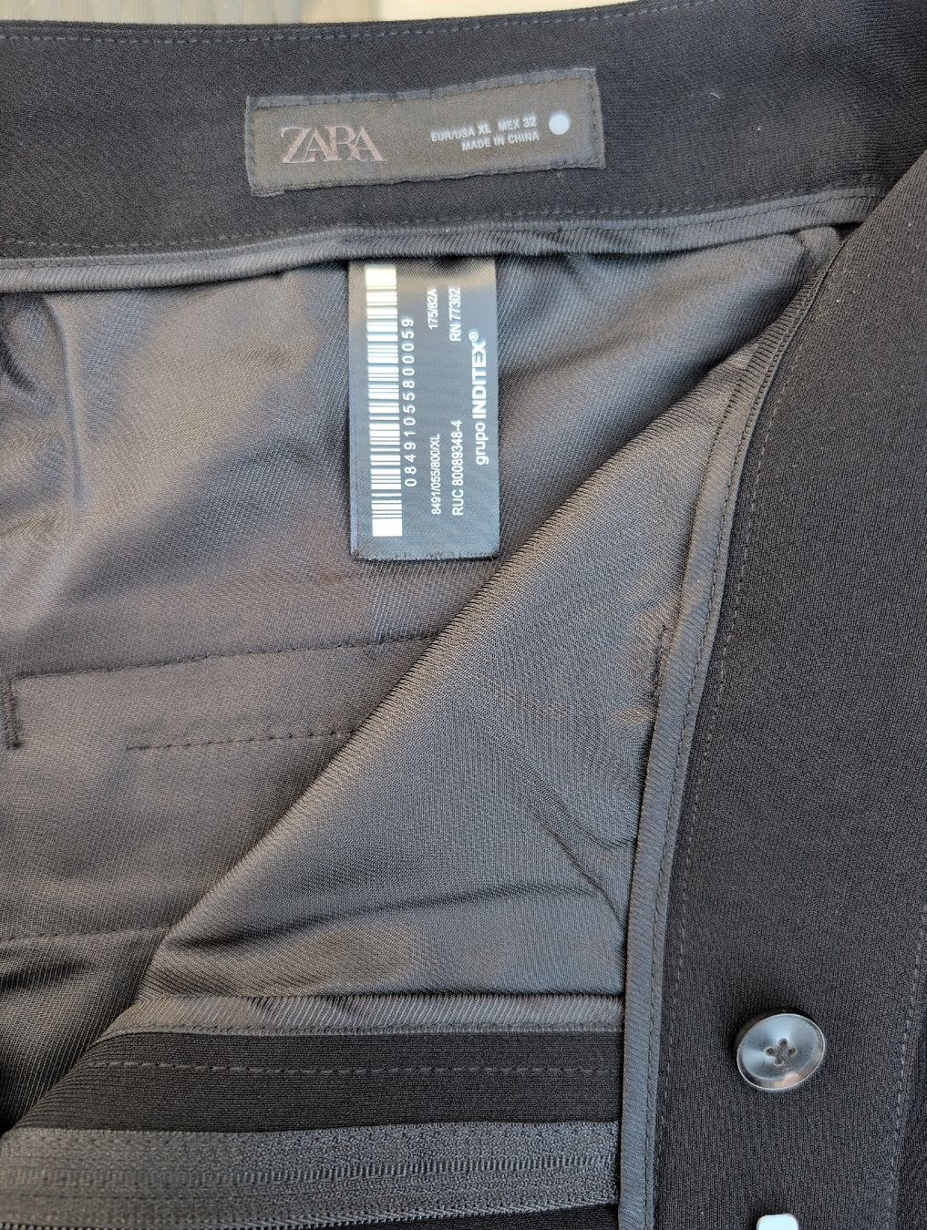 Zara Pantaloni: Pantalon ZARA noir taille XL – Usato da Bassersdorf venduto da pca_cz6q 1