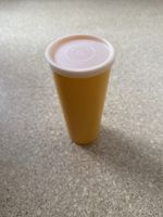 Tupperware Becher