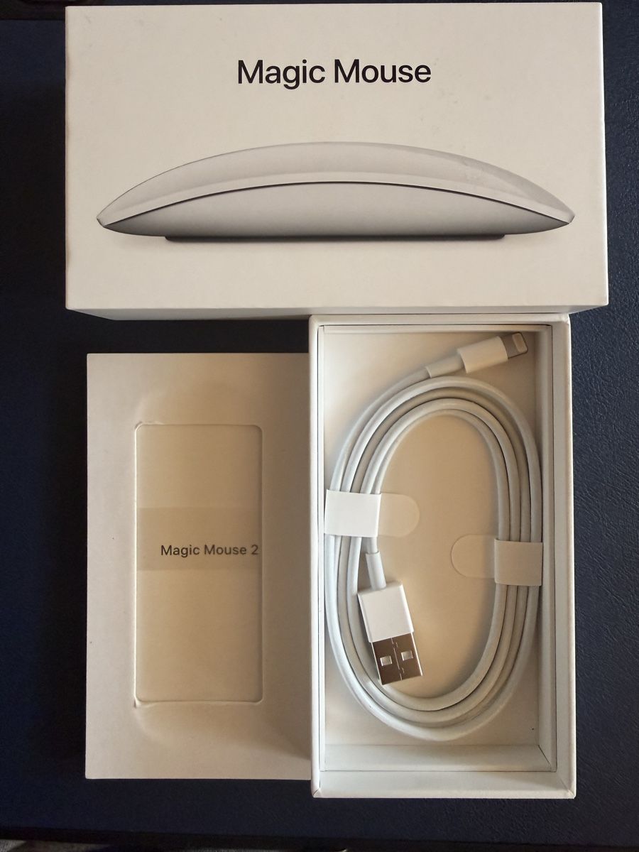 Apple Souris: Apple Magic Mouse 2 mit Kabel und OVP gebraucht – D'occasion à Schinznach-Bad par keili