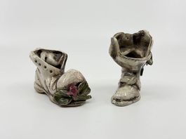 Capodimonte 2 Porzellanfiguren Stiefel + Schuh, handbemalt