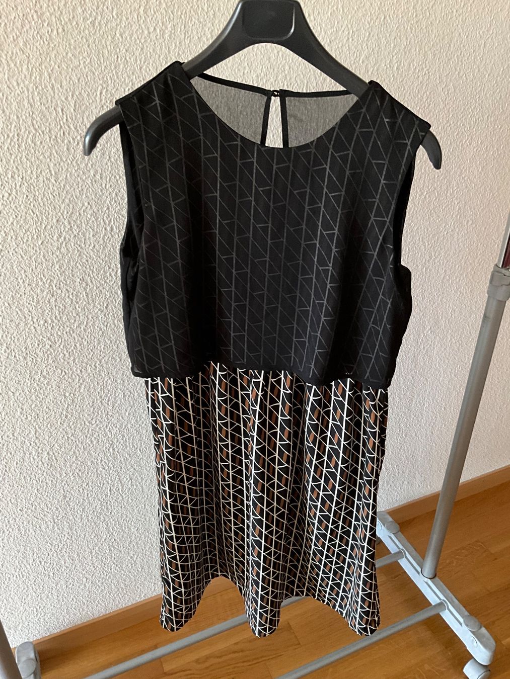 Vestiti: Kleid Gr. M/L. Neu – Nuovo (secondo la descrizione) da Muri b. Bern venduto da SmuriS
