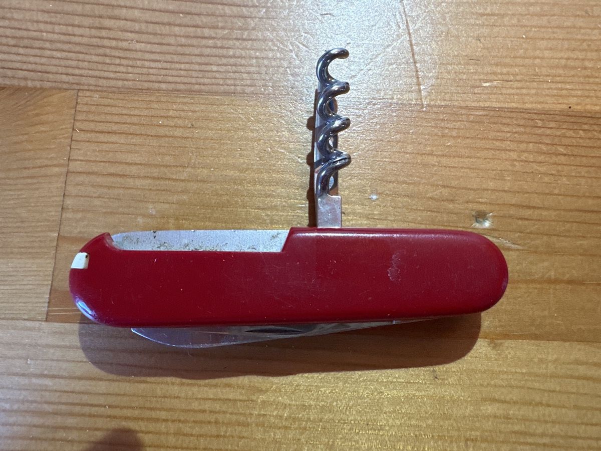 Victorinox Coltelli tascabile: Schweizer Taschenmesser, rot, V-Bank – Usato da St. Gallen venduto da mai_gd7k 4